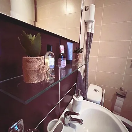Free Day Apartment *