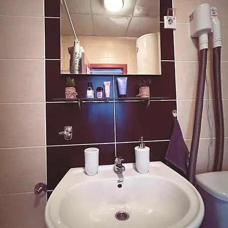 Apartment Free Day